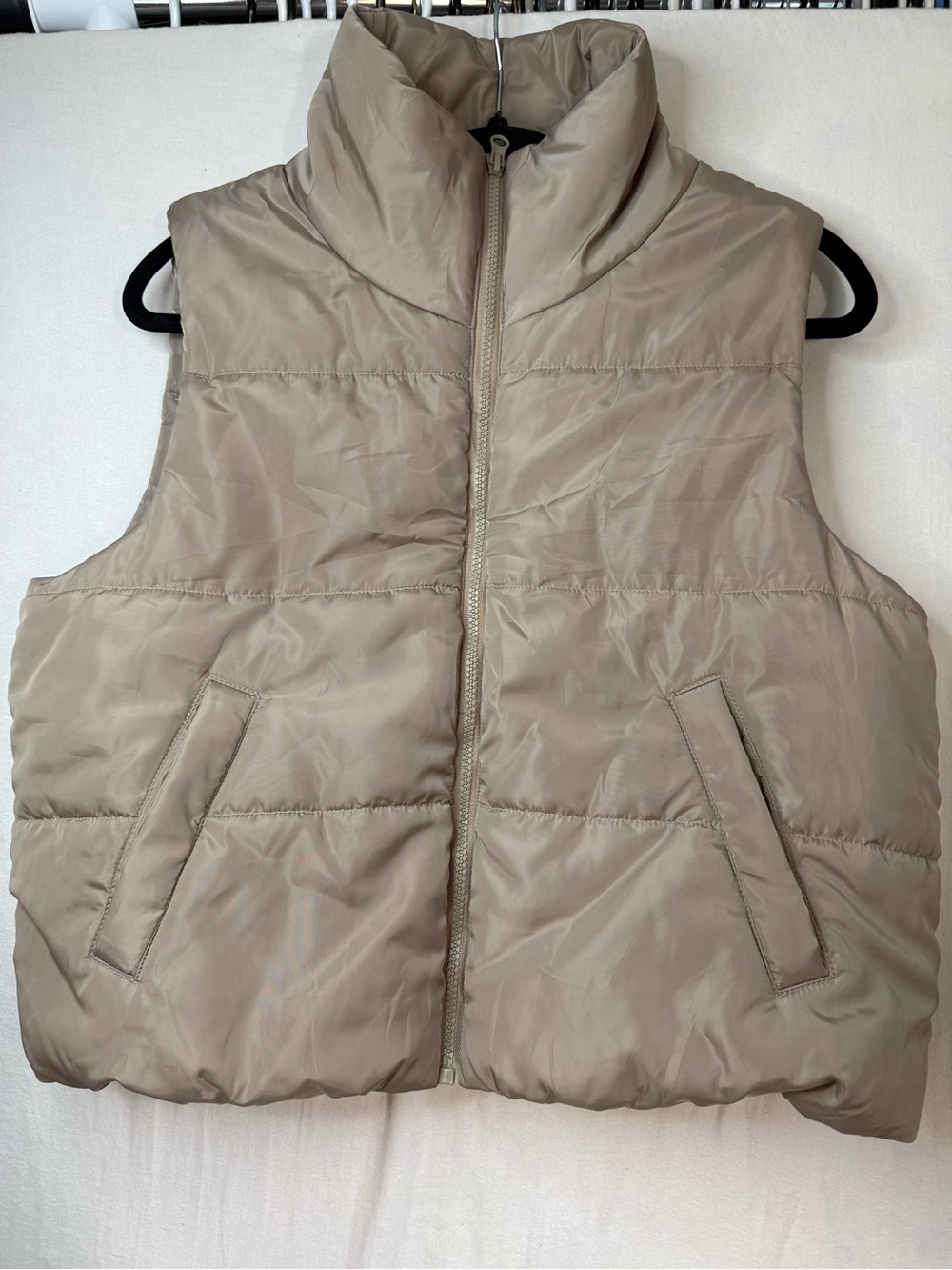 Women’s Cropped Puffer Vest - Taupe Size M